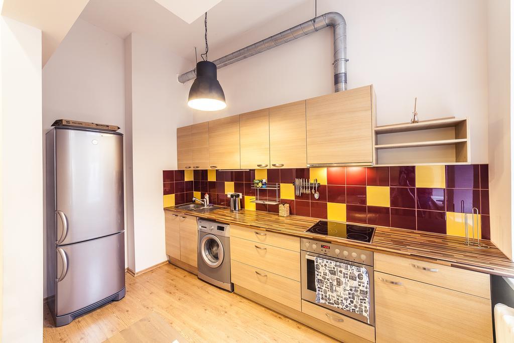 Elizabetes Apartments Riga Ngoại thất bức ảnh